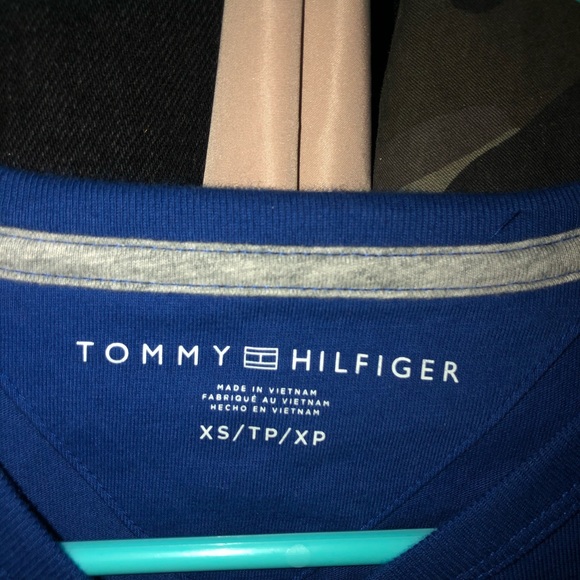Tommy Hilfiger Long Sleeve - Picture 2 of 2